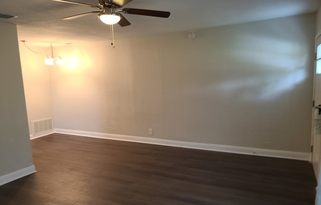 10446 Mountain View