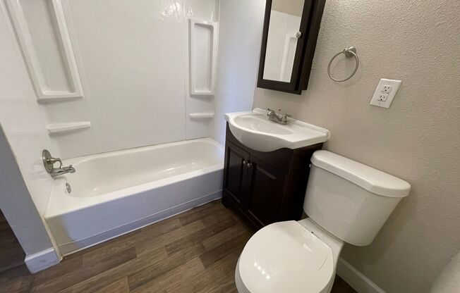 Studio, 1 bath, 400 sqft, $695, Unit Unit 54