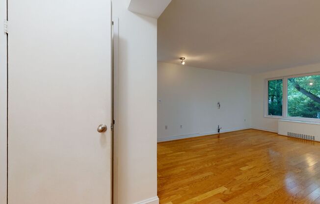 Glover Park Spacious 970 Square Foot Two Bedroom W/All Energy Utilties Included Available Now!