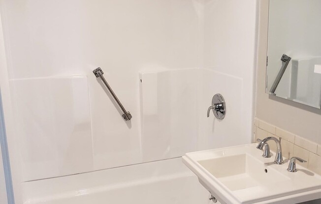 1 bed, 1 bath, 800 sqft, $2,275, Unit 41B