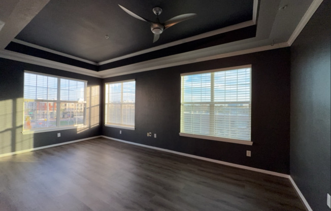 4221 W SPRUCE STREET