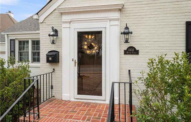 Beautiful Cape Cod in Larchmont