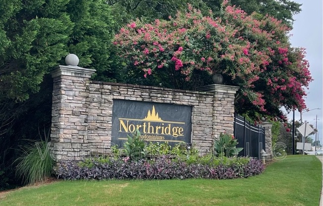 1652 NORTHRIDGE DR
