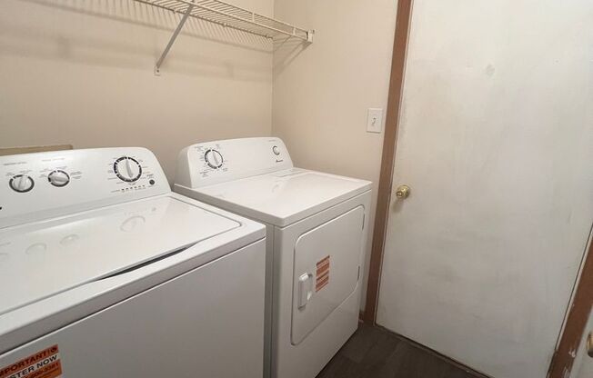 3521/3523 E Thornhill Circle