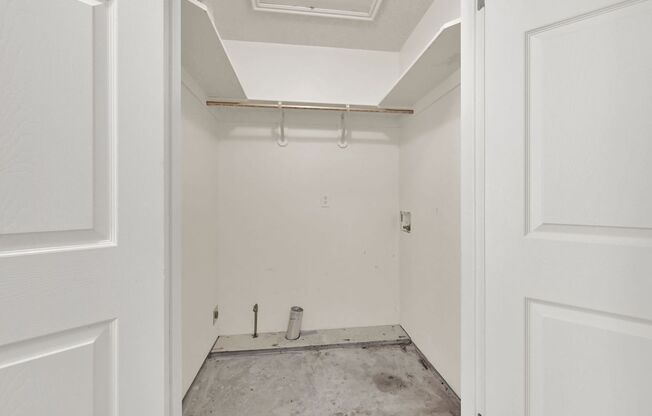 2 beds, 1.5 baths, 1,200 sqft, $1,450, Unit I-1