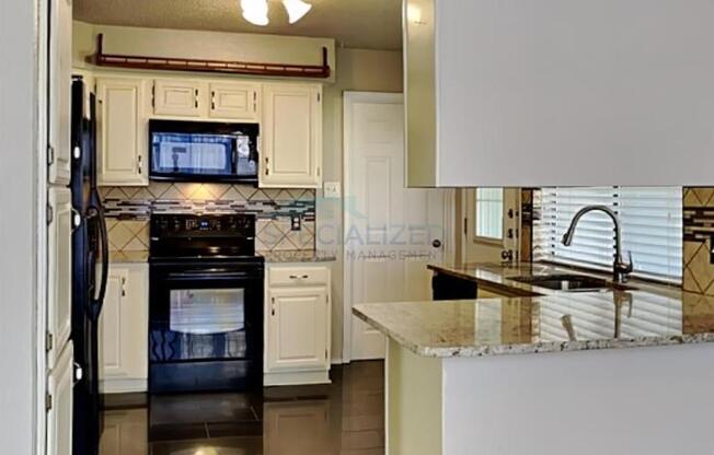 1617 GOLDEN GRV DR