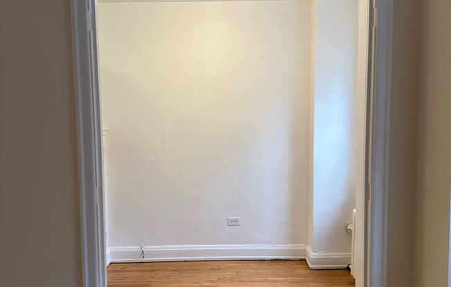 Studio, 1 bath, 301 sqft, $1,425, Unit Wellington 209