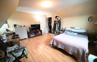 28 ACADEMY HL RD