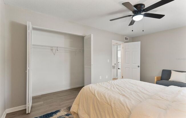 2 beds, 1 bath, $1,395, Unit APARTMENT A5