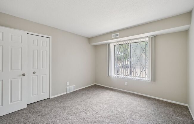 1 bed, 1 bath, 760 sqft, $1,180, Unit H114