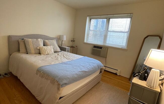 1 bed, 1 bath, 600 sqft, $1,695, Unit 535-454