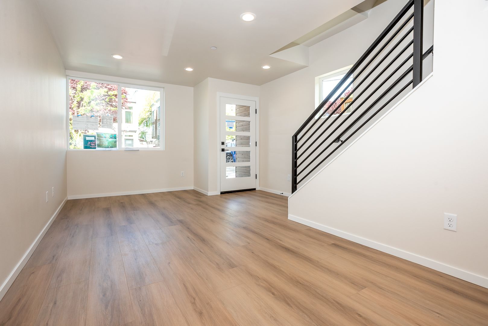 New Modern Ballard Townhouse | 3BR/2BA | Private Patio & Backyard