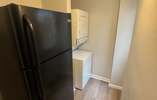 Beautifully Renovated 2 Bed / 2 Bath Rowhome in the Heart of Fells Point