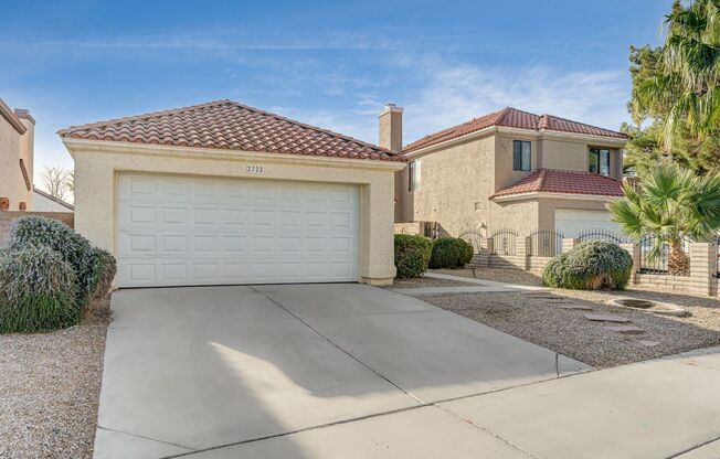 3 bedroom single story in Henderson!