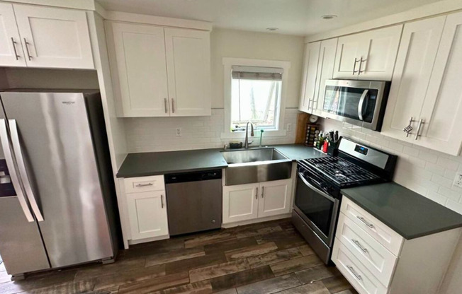 1460 - 1462 West 28th Street