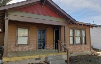 815 E MAIN ST
