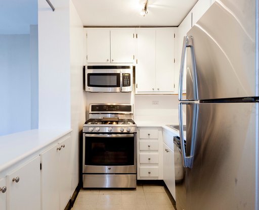 1 bed, 1 bath, $4,200, Unit 24N