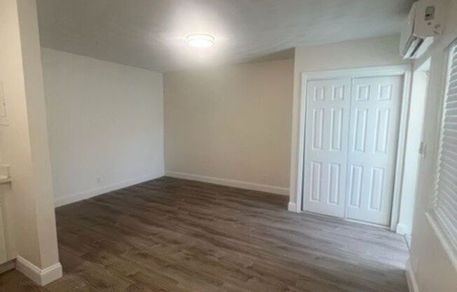 1 bed, 1 bath, 700 sqft, $1,625, Unit 9