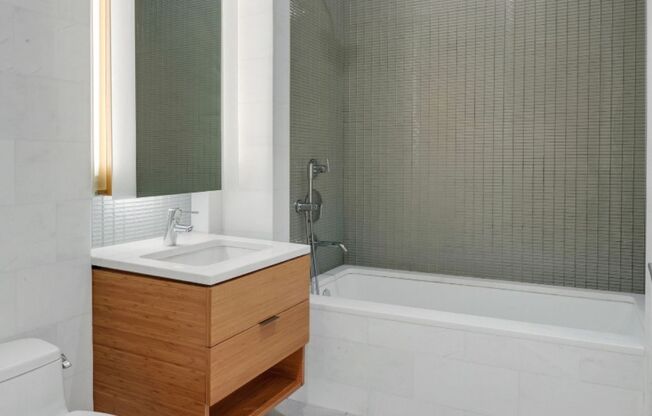 1 bed, 1 bath, 747 sqft, $4,900, Unit 4N