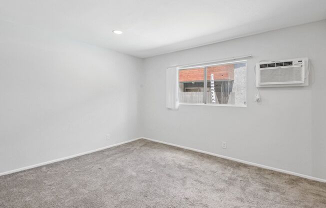 1 bed, 1 bath, 695 sqft, $1,898, Unit 208
