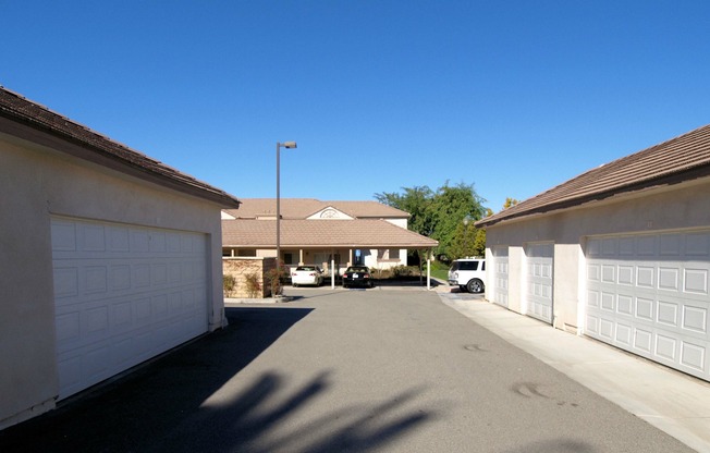 garages at Cypress Villas Apartments