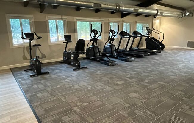 1 bed, 1 bath, 462 sqft, $1,300, Unit 1570 CAL-205