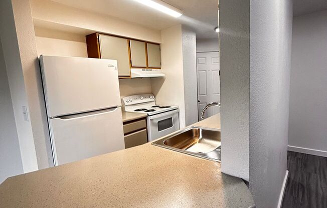 2 beds, 1 bath, 902 sqft, $1,375, Unit W - 053