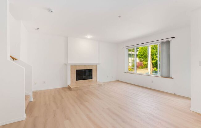 8321 167 AVE NE
