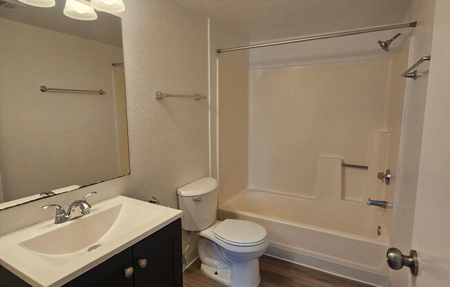 1 bed, 1 bath, 500 sqft, $995, Unit 203