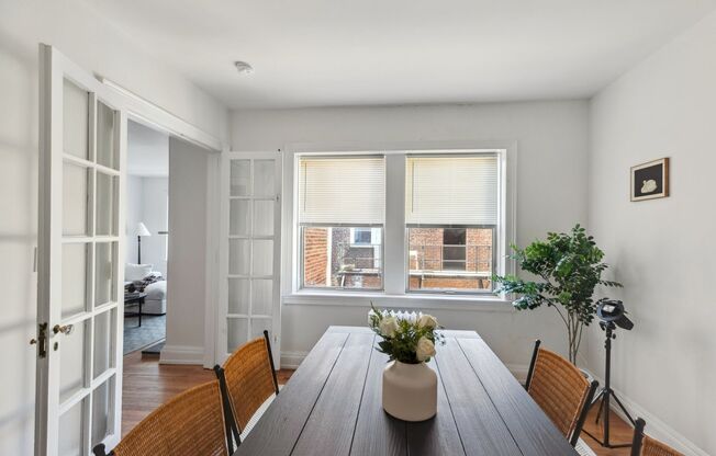 10 Montgomery