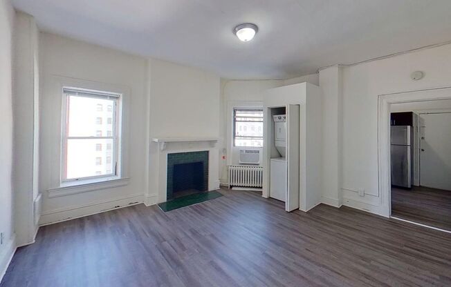 2 beds, 1 bath, 764 sqft, $1,649, Unit 1301-51
