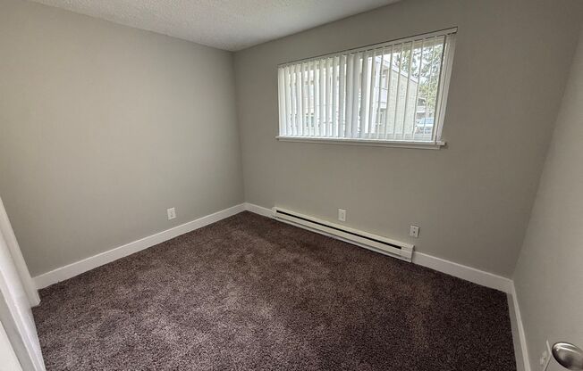 2 beds, 1 bath, 1,000 sqft, $1,495, Unit 11 - 53