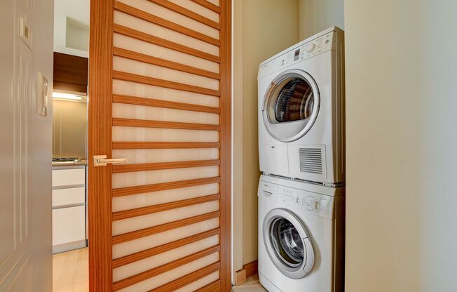 1 bed, 1.5 baths, $7,295