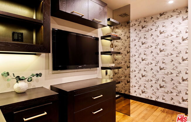 3 beds, 4 baths, 3,670 sqft, $15,000, Unit 2204