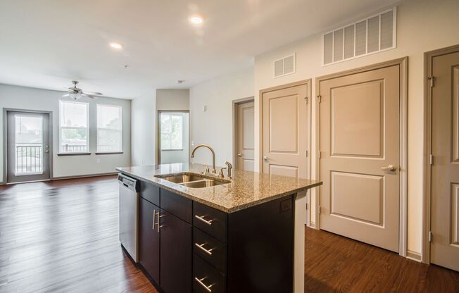 1 bed, 1 bath, 588 sqft, $1,520, Unit 303