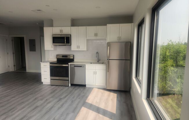 2 BLOCKS FROM BEACHMONT TRAIN STATION CALL FOR COST DETAILS