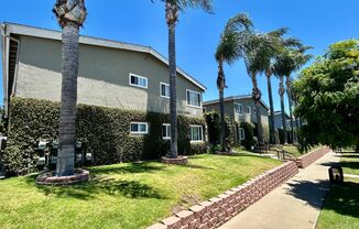2 beds, 1 bath, $2,595, Unit 2224