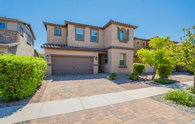 Move In Ready! Three Bedrooms - Beautiful Home