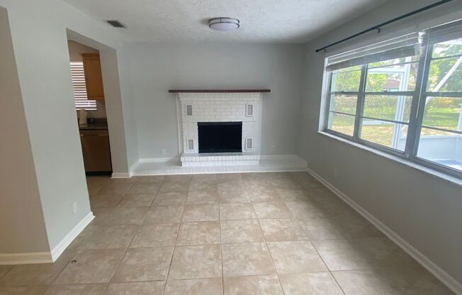 Lakeview Florida Room & Fenced Yard – 3BR Gem