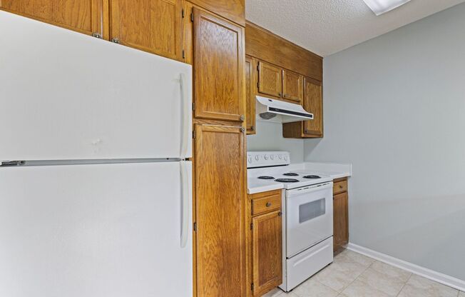 1 bedroom, 1 bath unit Available NOW