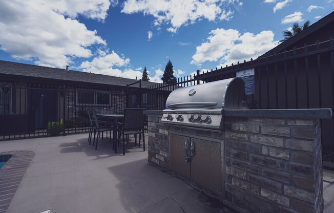Avanti Apartment Homes