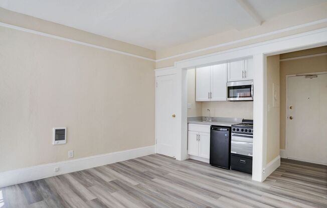 Taylor Street Apartments