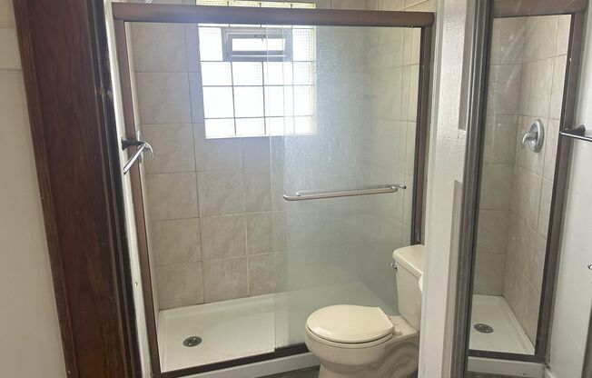 3643-43A W Mitchell St