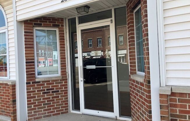 Canoe Cabin - 20 N Wisconsin St