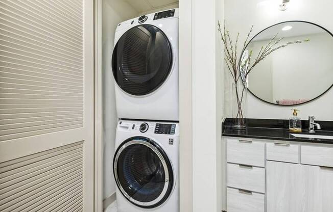Venue Museum District | Houston, TX | In-Unit Washer and Dryer