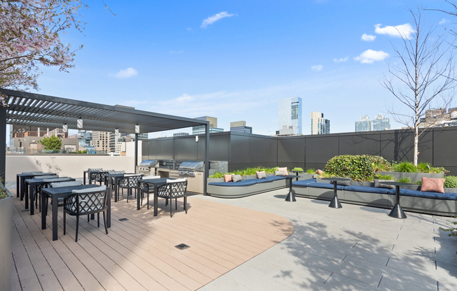4 beds, 3.5 baths, $28,000, Unit 1009