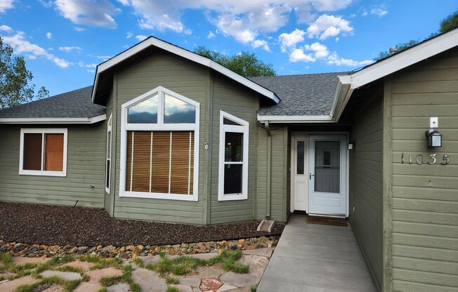 Beautiful home in Hutchinson Acres