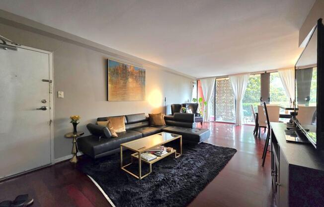 16 S VAN DORN ST