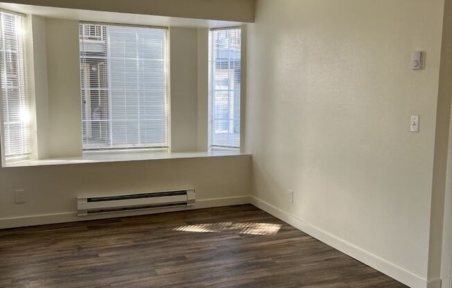 1 bed, 1 bath, 740 sqft, $1,195, Unit 1408 - 202