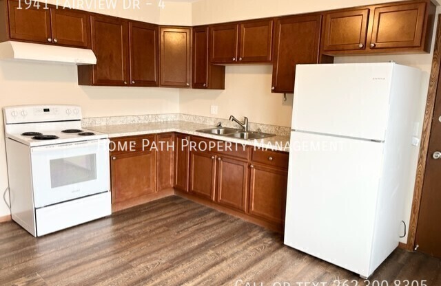 1941 FAIRVIEW DR